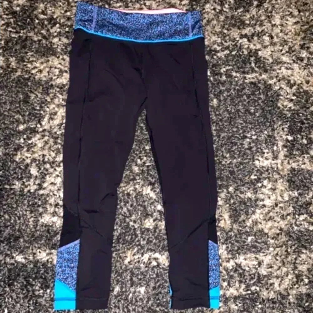 Lululemon Run Inspire Crop II Yoga Legging Athletic Stretch Women’s Size 4